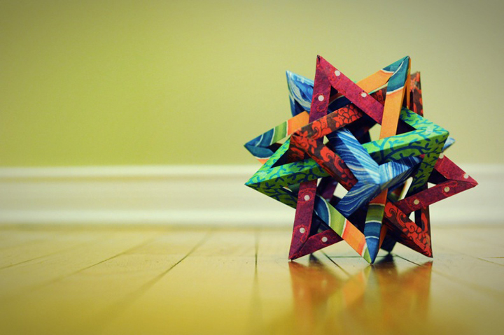 Origami Star - 5 Intersecting Tetrahedra